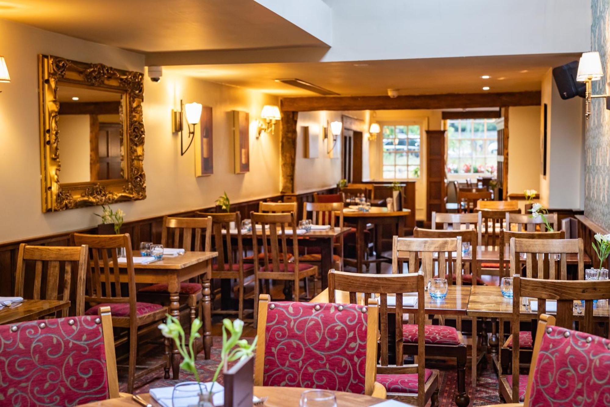The Red Lion Hotel Hillingdon Exterior foto